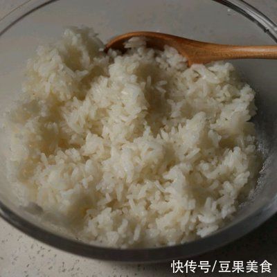 黄瓜|超扎实超满足的黄瓜牛肉饼芝士米汉堡