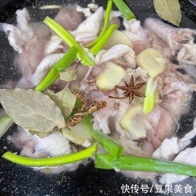 火锅底料|下饭神器徐小厨的芋儿鸡，拌饭还能吃三碗