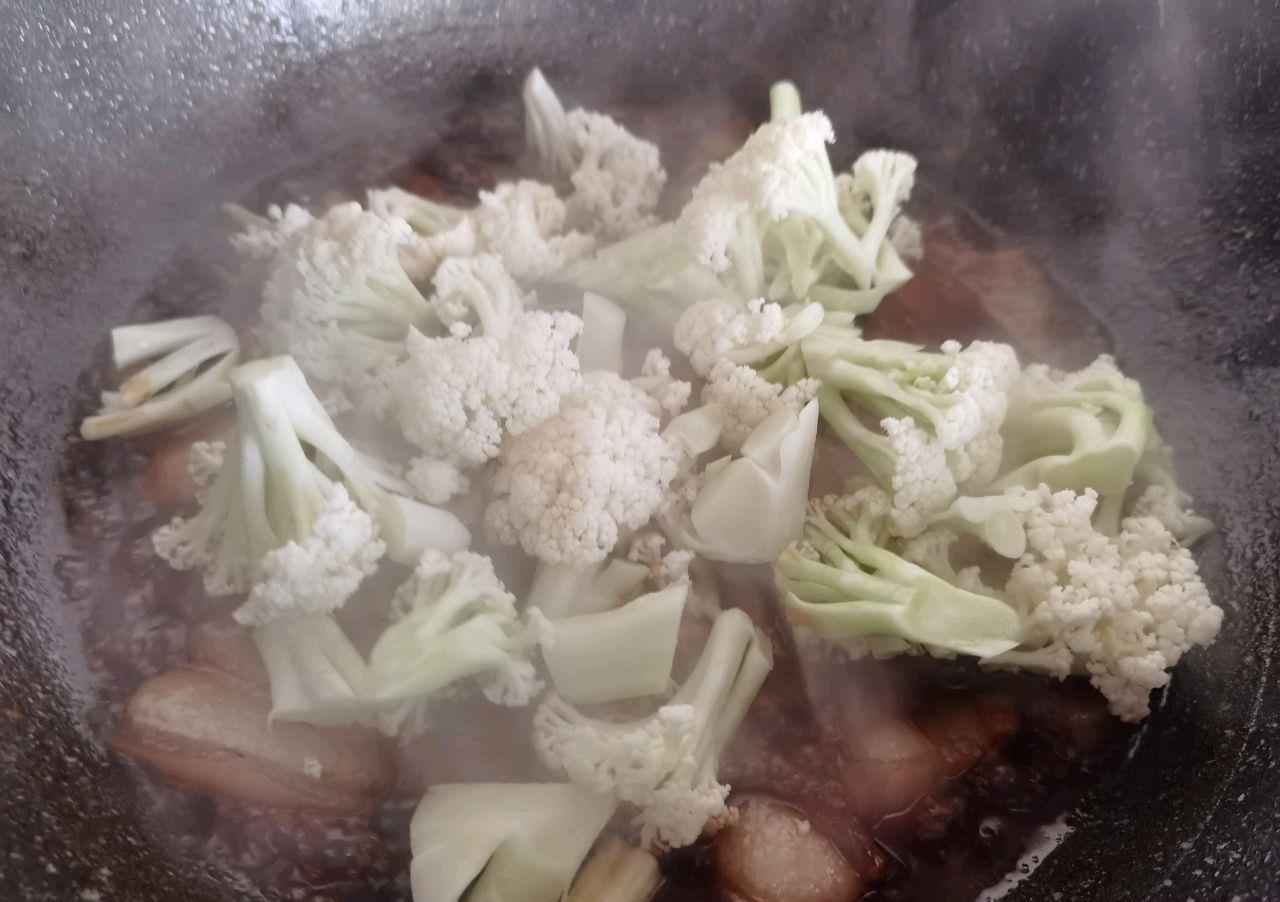 红烧肉|花菜五花肉,美味健康,肥而不腻