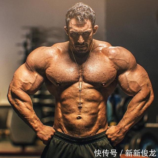 斜杠铃|很多人都喜欢练胸,具体怎么练呢,教你如何锻炼中上部胸肌