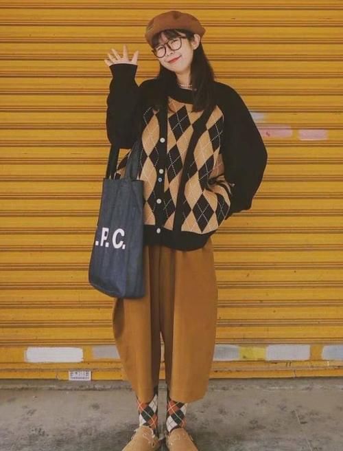 气温回升，脱了羽绒服什么？这几件单品建议备起来