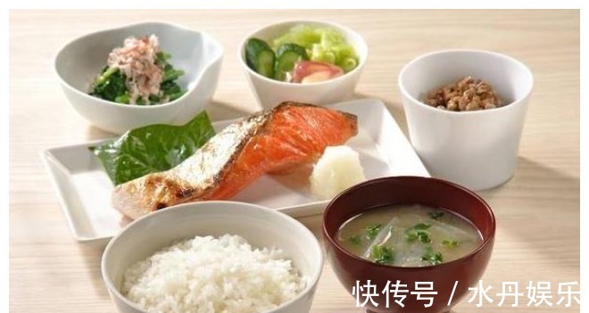 白粥|58岁宁光，研究糖尿病30年，劝诫3种食物不要吃，管住嘴就是赢