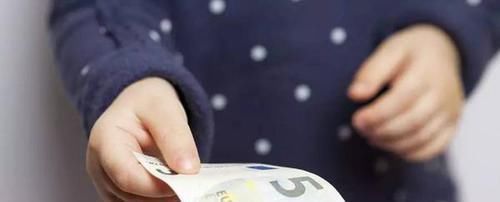 理财|家长常做的这几件事,却是在摧毁孩子自信,你还在做吗?