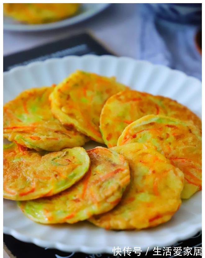 早餐饼|早餐饼最简单的做法，不用揉面，筷子一搅，10分钟解决全家人早