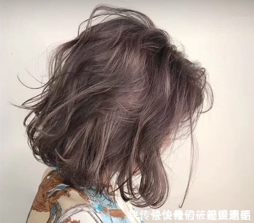 气质|还在傻傻的留长发?这3款短发了解一下,剪完后气质上升一个度