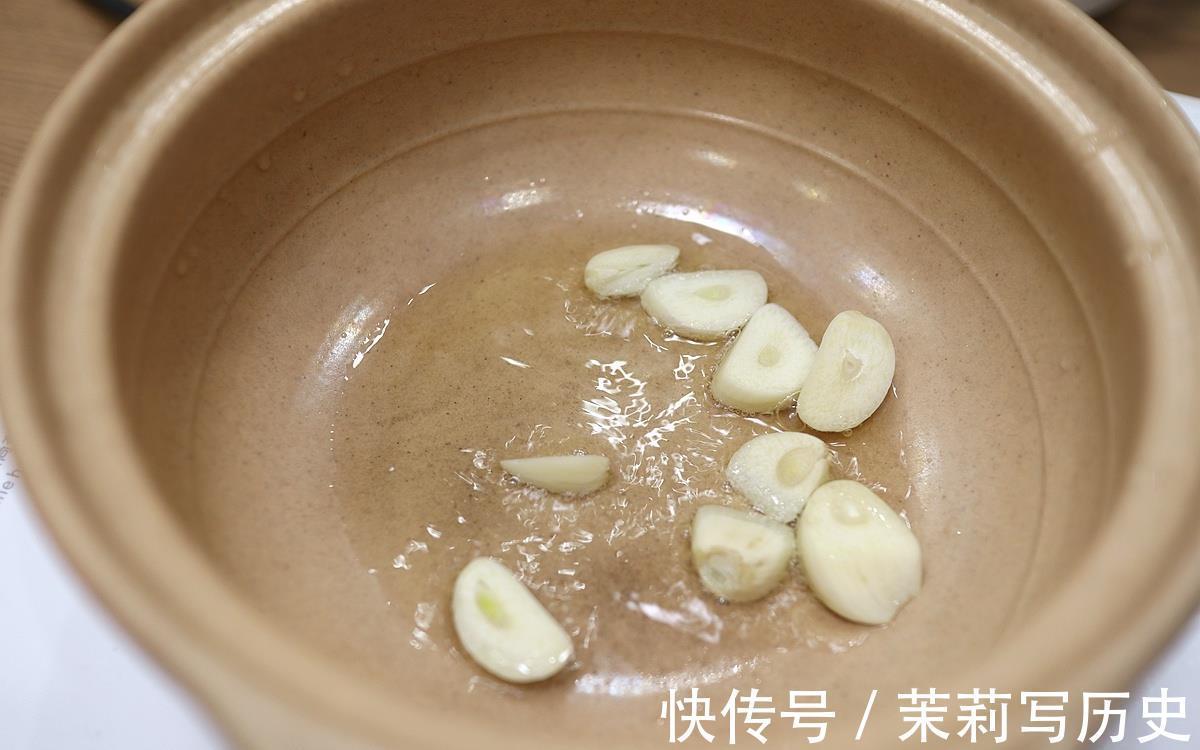 入味|浓香入味的土豆焖鸭,口感一点儿不输黄焖鸡,低脂少油更省事