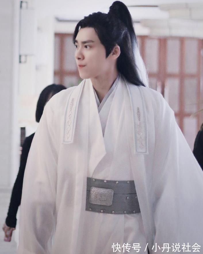 節目|《萌探探探案》播出后,又一推理類綜藝開錄關曉彤是唯一的女MC