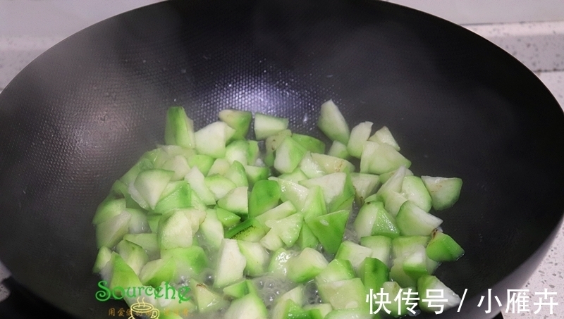 香葱|夏天要多吃此瓜,清热解暑,加猪肝炒一炒,脆甜鲜美营养高!