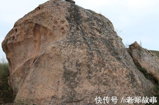 奇景|组图海阳东村街道阎家庄有一道奇景，是座“天然石门”