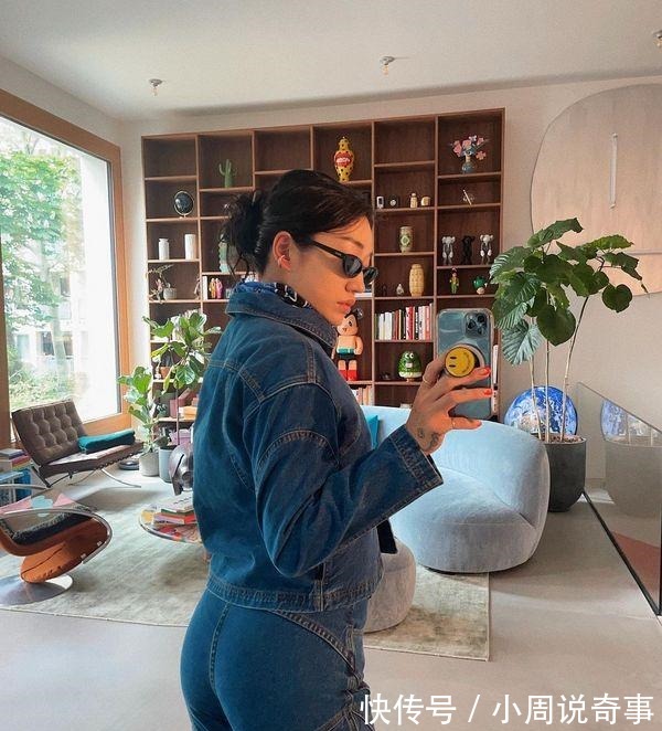 潮流女神 上脚万元球鞋开着百万跑车,新一代潮流女神是她!