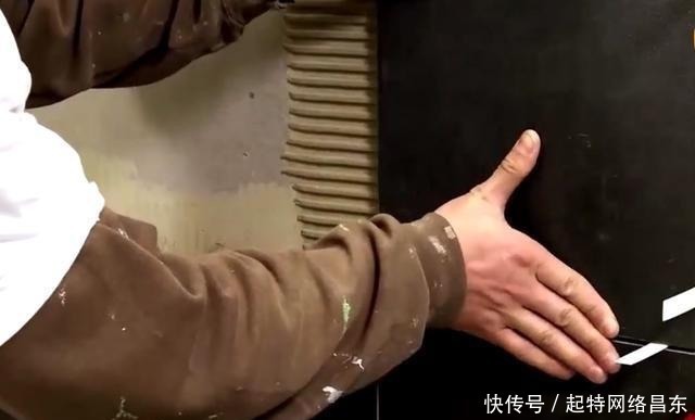 水泥|德国人贴瓷砖用瓷砖胶，中国师傅多数用水泥砂浆，到底哪种更好？