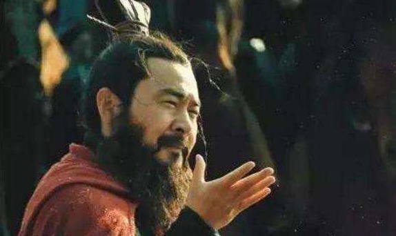 历尽艰辛|是汉贼还是大英雄?曹操这一生历尽艰辛,即便失败了也要重新再来