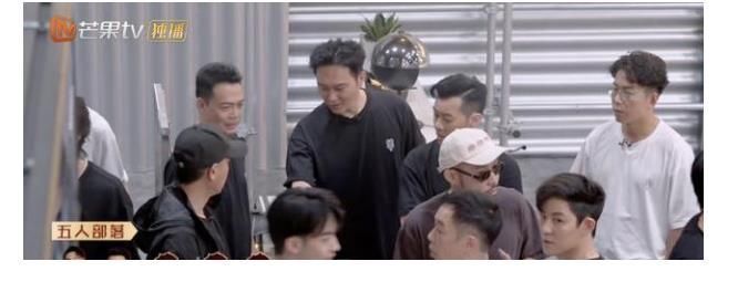 陈小春选人闹乌龙,张智霖顶替黄贯中,五位港星讲普通话笑料不断