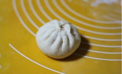  这个季节蒸包子，最爱用它做馅
