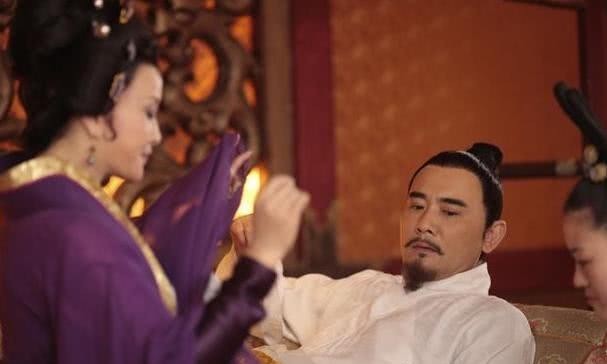 皇权|武则天和儿子进行残酷的皇权PK时,一牛人出现了,结局太意外