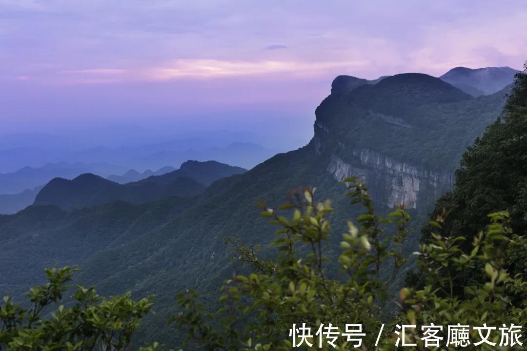 避暑胜地|重庆人私藏的避暑地，人少景美超清凉，挑一个去过22℃的夏天