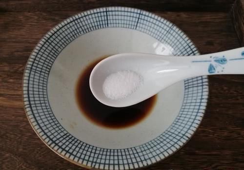 美食精选：酸辣粉，自己在家做，酸辣开胃，5分钟搞定