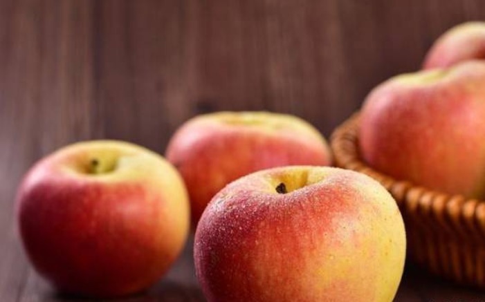 人到中年|人到中年,不妨坚持吃四种食物,排毒抗衰,润肠通便,增强抵抗力