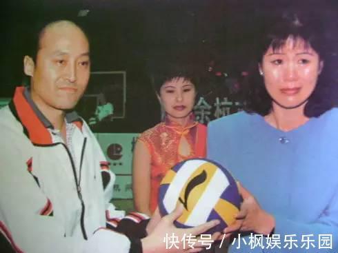 女排世界杯|女排主帅夫妻档:妻子4枚金牌功成身退,丈夫两次下课毁誉参半
