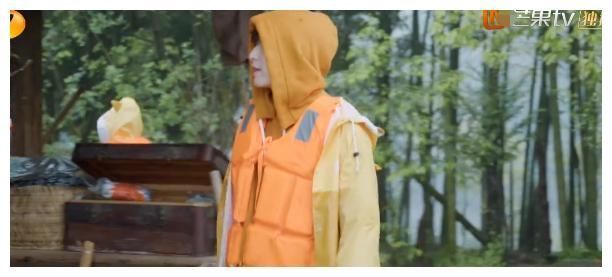 張藝興憑實力單身,直男發(fā)言有點憨,楊紫多次口頭警告