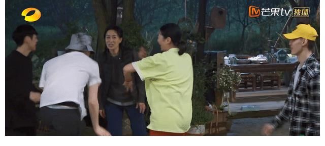 尾声|《向往》临近尾声，张艺兴首次带气氛失败，何炅黄磊应对方式不同