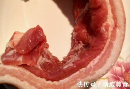 年关将至，这菜提前做好，一次做10斤放冰箱保存，随取随吃省事