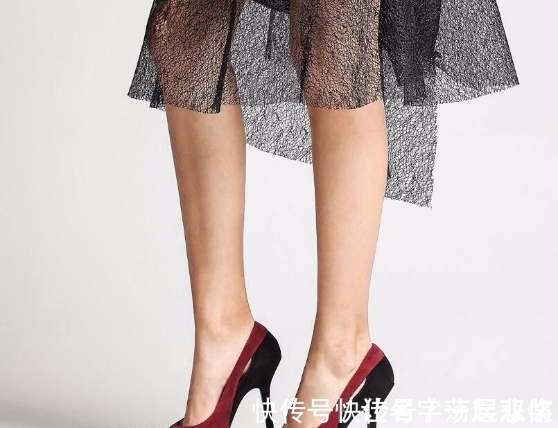 女人 高跟鞋诱惑女人的心,低调稳重不失女人味