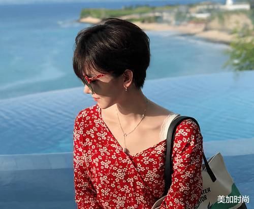 时髦|5款适合头发稀少的发型,高级时髦还显发量,拯救头发少的困扰