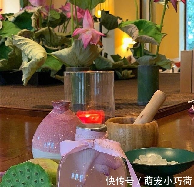 海清晒美食,牛肉面太馋人,引来一大群网友围观,饿肚子真不敢看