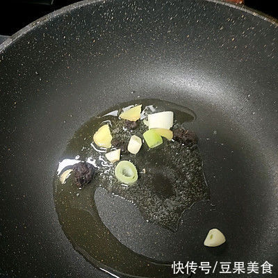 豆豉|可口好上手的干椒皮炒拆骨肉，再也不担心吃不上饭了