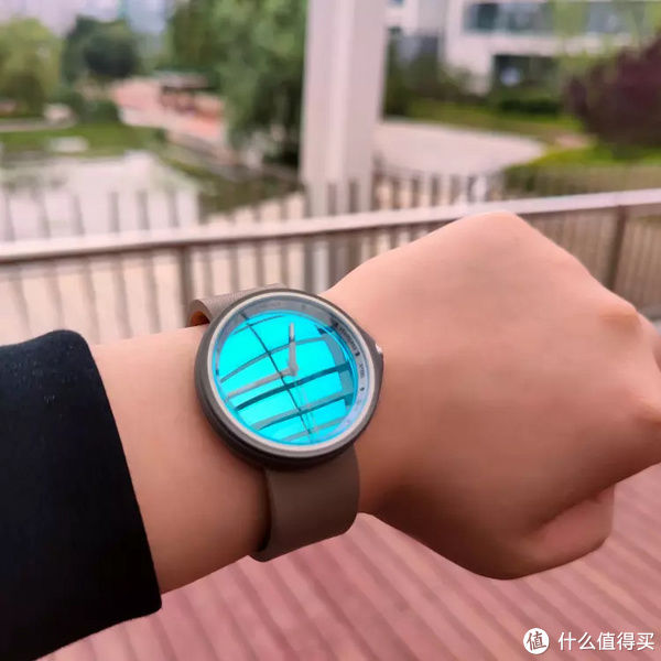 表带|当把太阳镜用到手表上,OFFSTAGE秘镜手表做到了梦幻与现实相碰