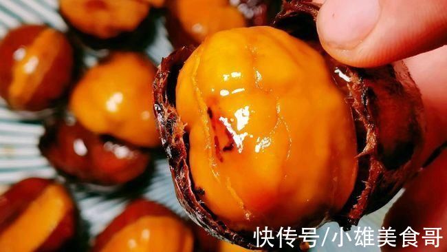 才知道,板栗去壳1个瓶盖就能搞定,又快又完整,方法太好用了