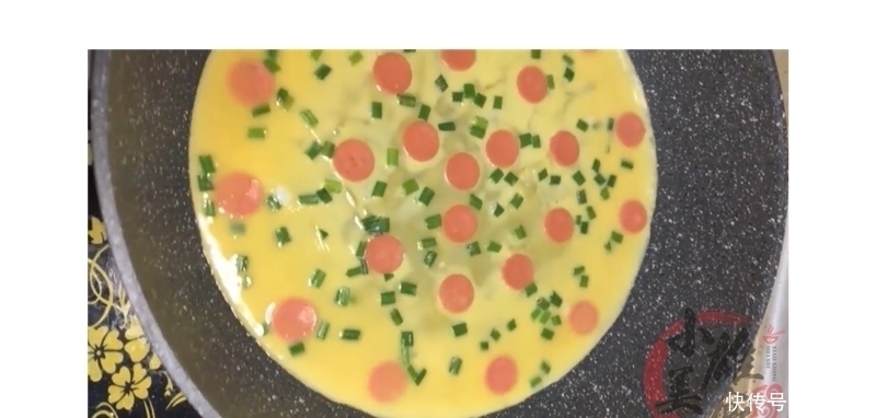 3个鸡蛋教你简单一做,比肉还香,营养解馋,孩子三天两头点名吃