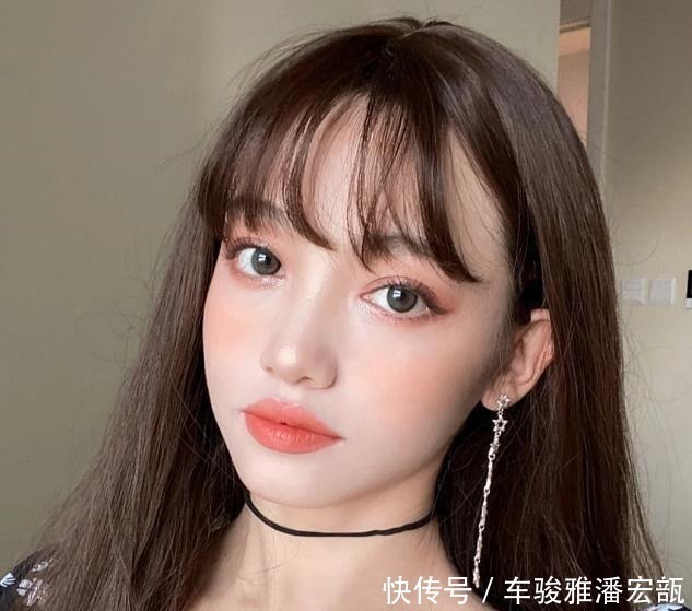 发型|整体看起来很洋气的女人,选发型都会注意这3点,一下年轻好几岁