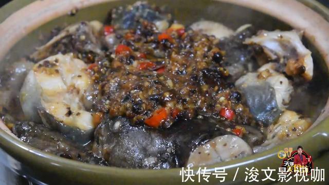 砂锅鲶鱼最好吃的做法，简单美味又下饭，看看你喜欢吃不