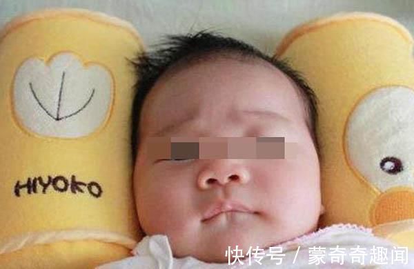 宝宝|宝宝啥时候能用枕头当他出现这些信号时,家长就可以开始准备了