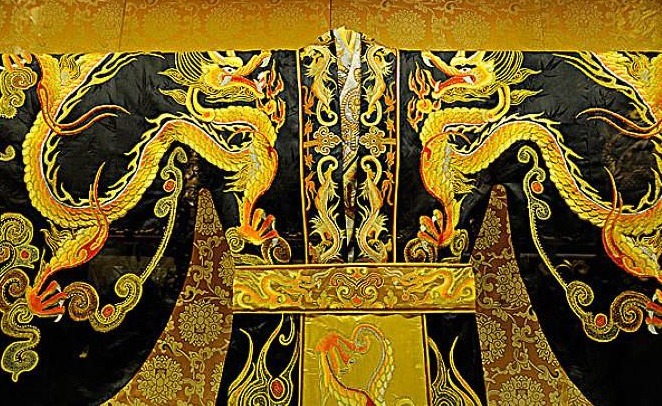 古人|古代皇帝龙袍不能水洗,那穿脏了怎么办?看完佩服古人的智慧