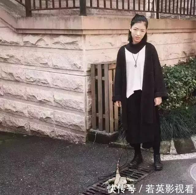 95后美少女，杭州刷一栋白房子，竟成拍照圣地，连林更新都来打卡