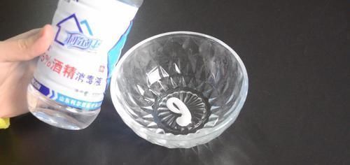 白墙脏了不用重新刷, 教你一个窍门, 简单一擦, 立马干净如新