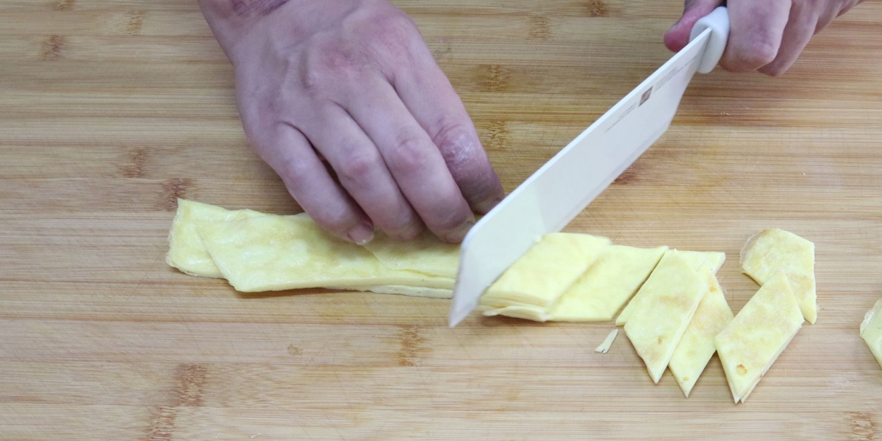 优质蛋白|鸡蛋这做法火了，往锅里一倒，个个鼓大包，真是个神奇的做法