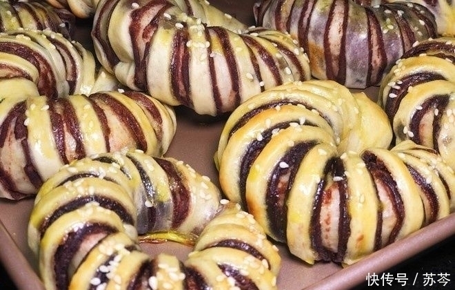 面包|家庭早餐包做法,豆沙面包卷,简单美味营养,吃不够,试试吧