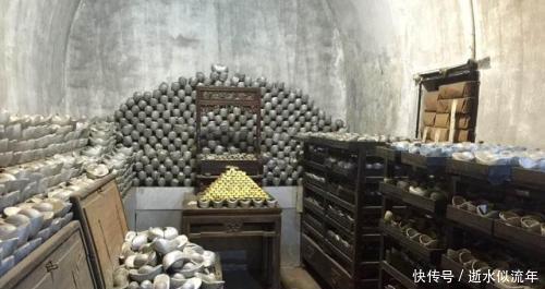 和?|抄和珅家的时候,嘉庆说了这样一句话,立即搜出十几亿两白银