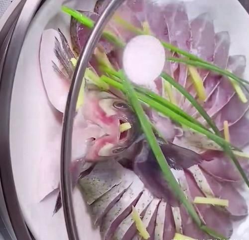 天南地北年夜饭，怎能少了这道菜，有颜值寓意好，营养美味