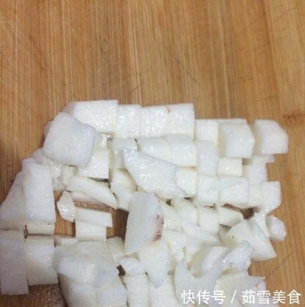 养胃|小米粥养胃,加上它效果加倍,隔三差五喝一碗,脾胃都变好