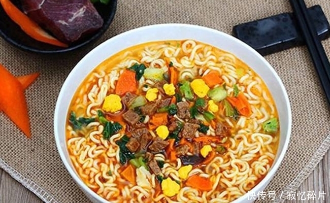 调料包里|方便面被冤枉了!从4个方面用事实说话,让谣言“啪啪”打脸