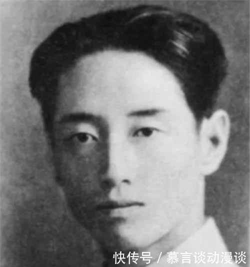 农民诗人臧克家98岁去世,骨灰一分为四,为何一份与仆人合葬?
