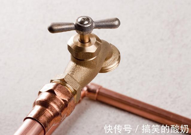铜质|水龙头买纯铜好还是不锈钢好建材商的话让人害怕,太多人买错了