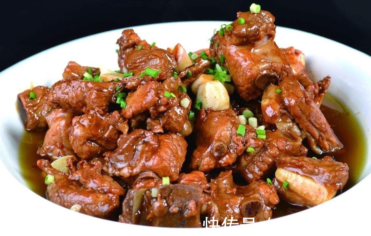 红酒|炖排骨时，不要直接加水炖，加点“它”，排骨香气四溢，鲜嫩多汁