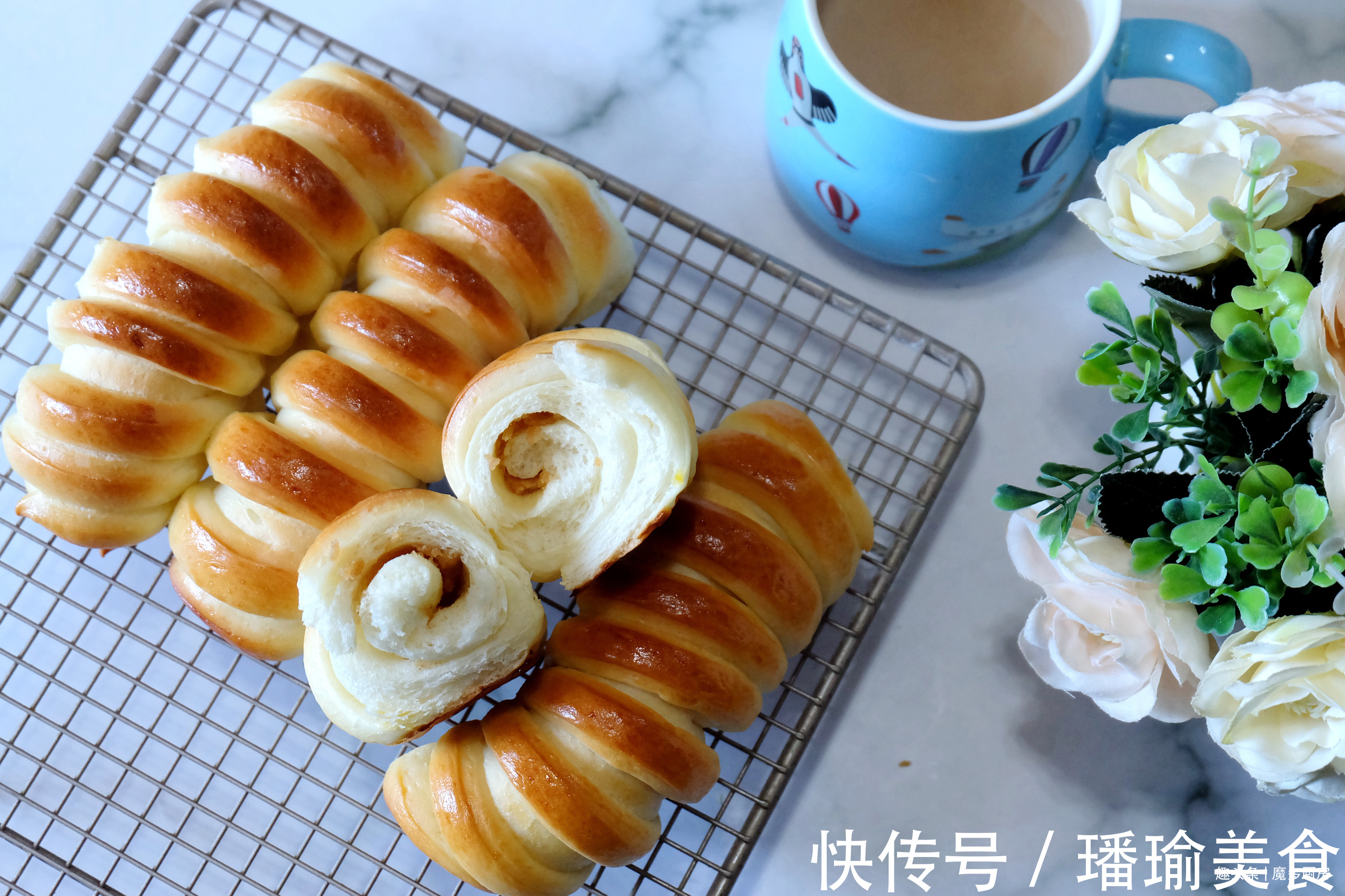 发酵|孩子要吃毛毛虫面包，时间短也能做，一次发酵无油低糖，香软拉丝