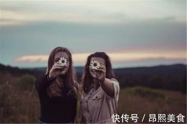 青春期|女孩“初潮”若早于此年龄,多半长不了多高,父母要及早干预